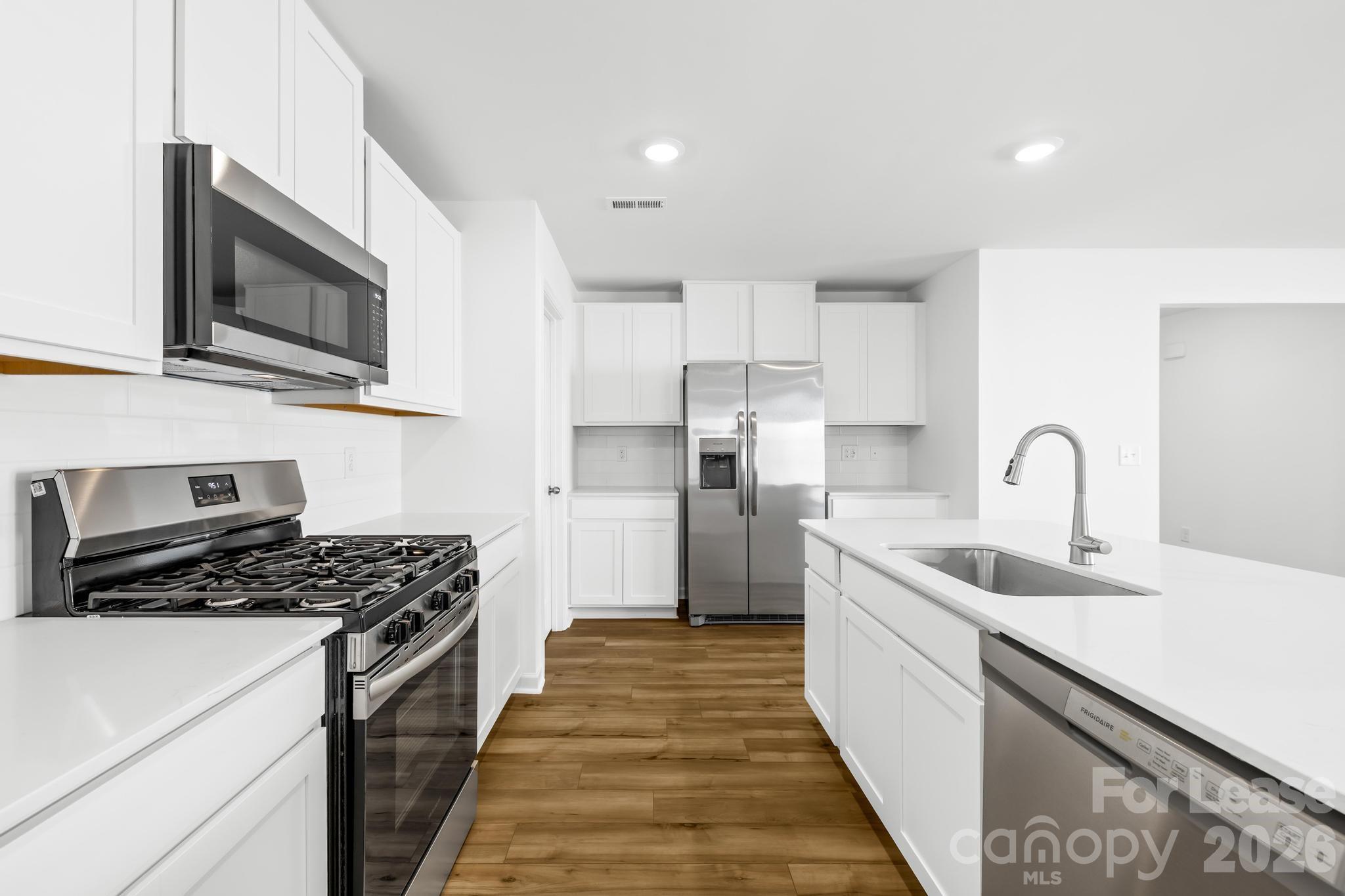 Bakers Creek - Residential Lease