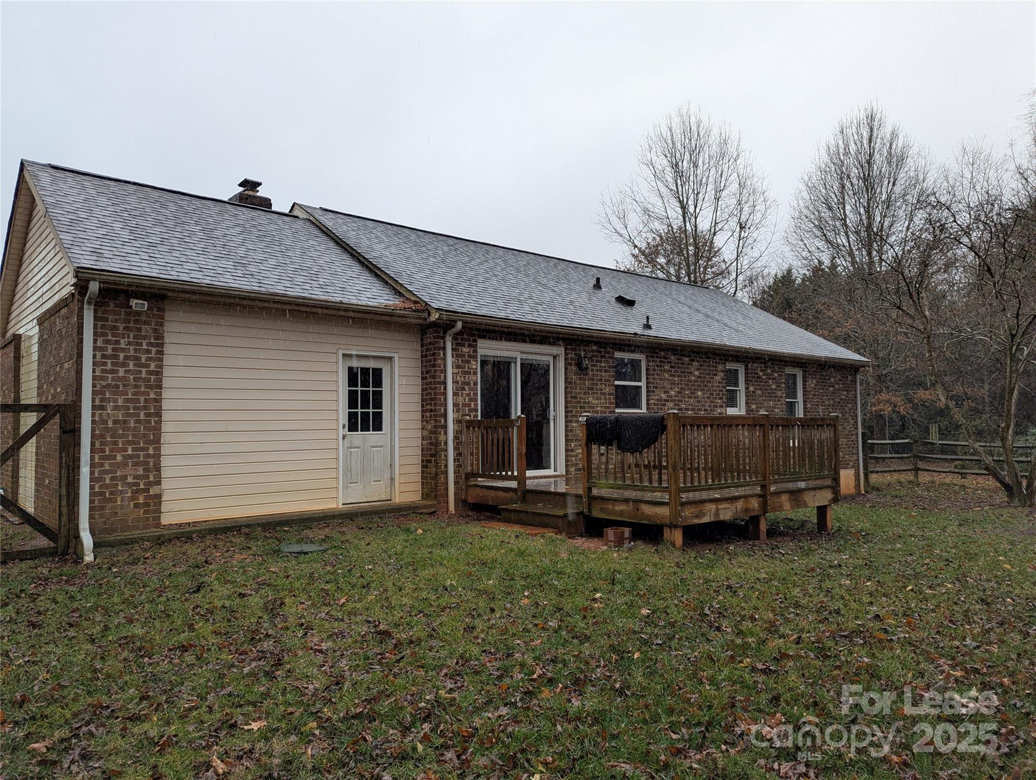 Sunshine Estates - Residential Lease