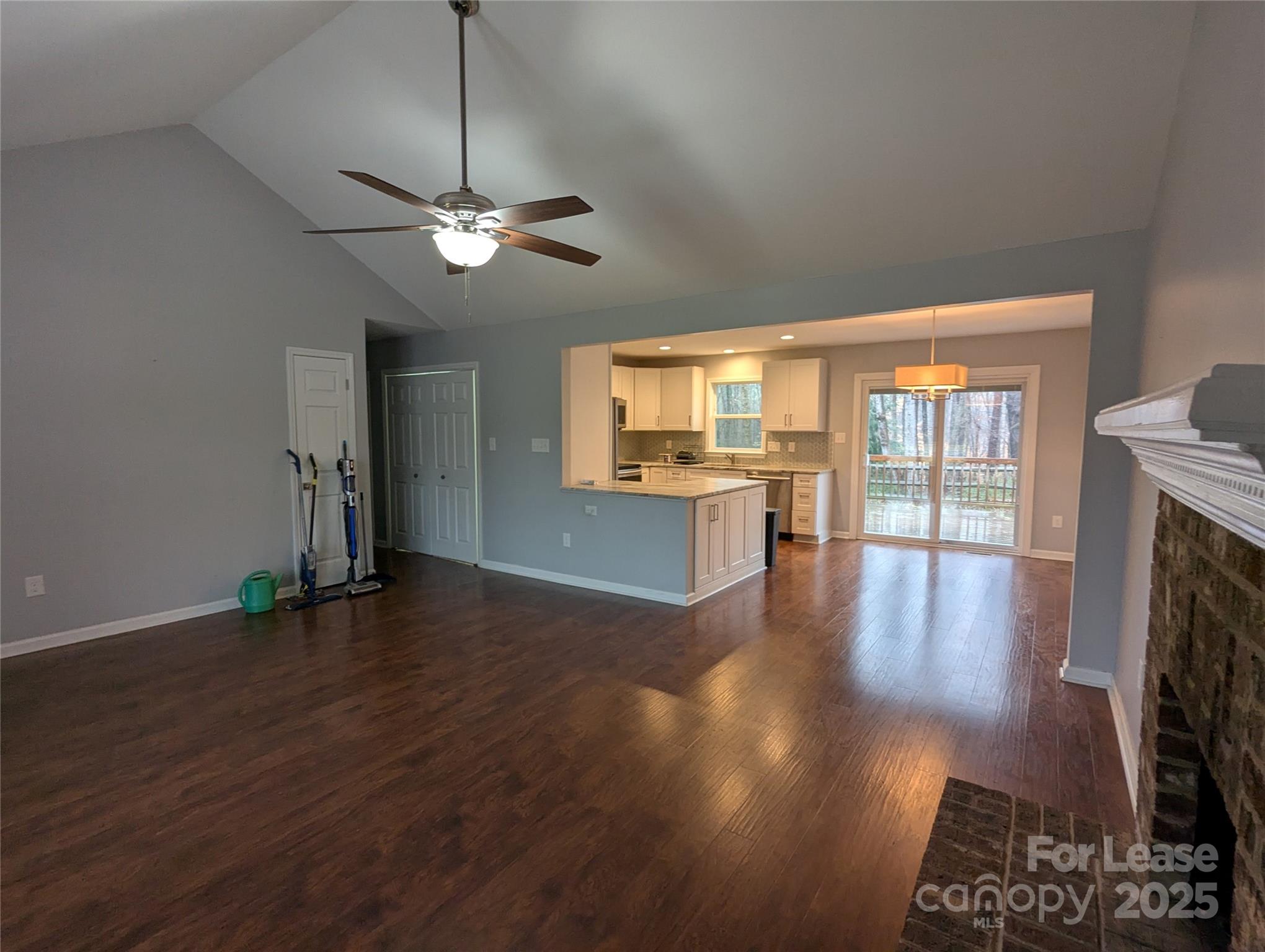 Sunshine Estates - Residential Lease