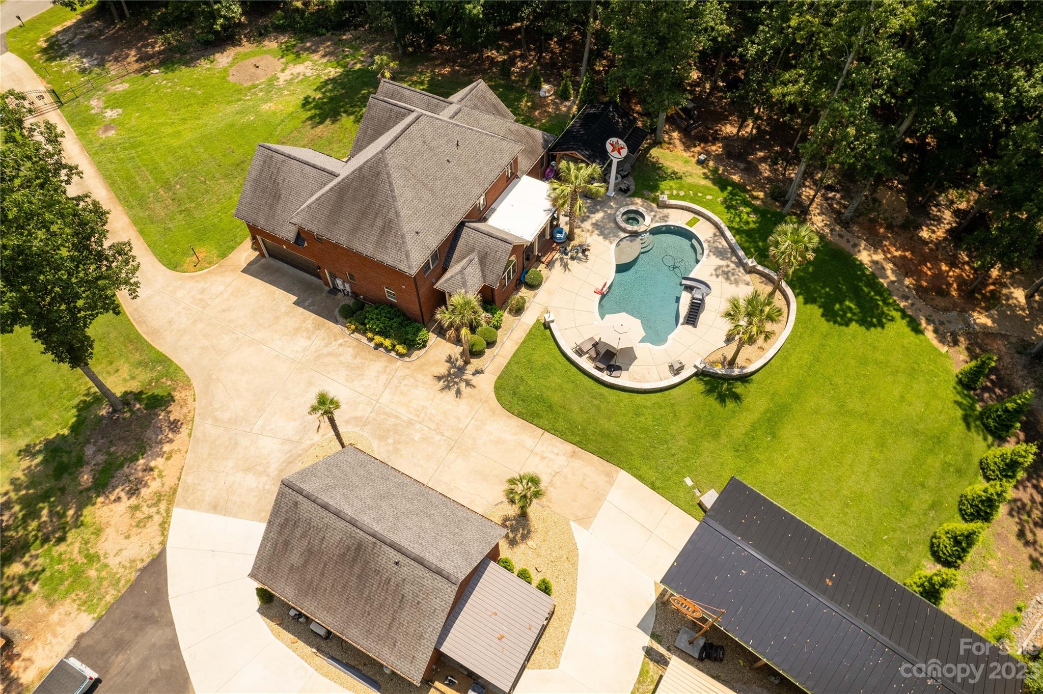 West Pointe - Residential