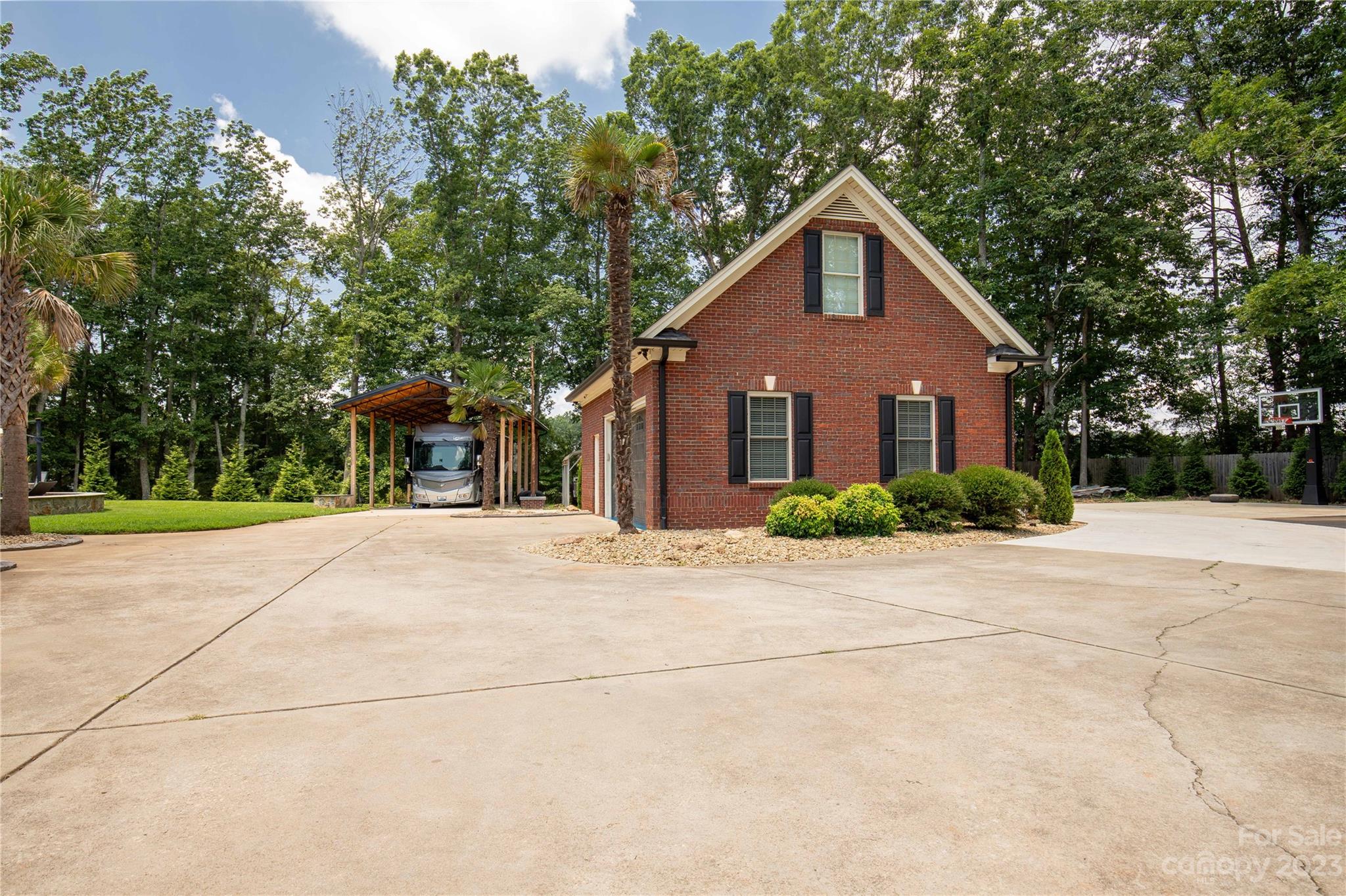 West Pointe - Residential