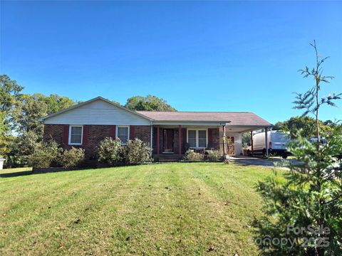 Photo of 222 Kiser Road, Bessemer City, NC 28016 (MLS # 4312128)