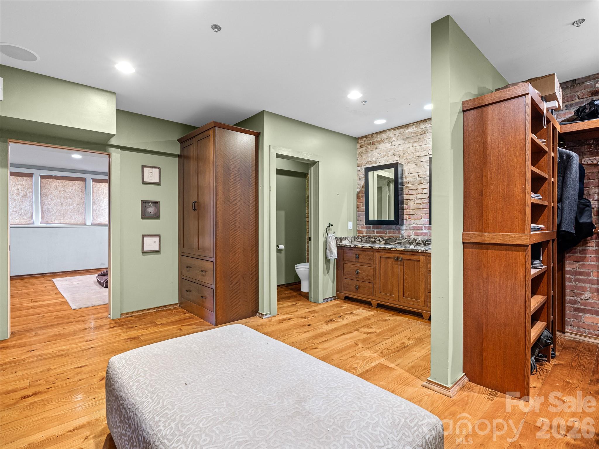 Morrison Condominiums - Residential