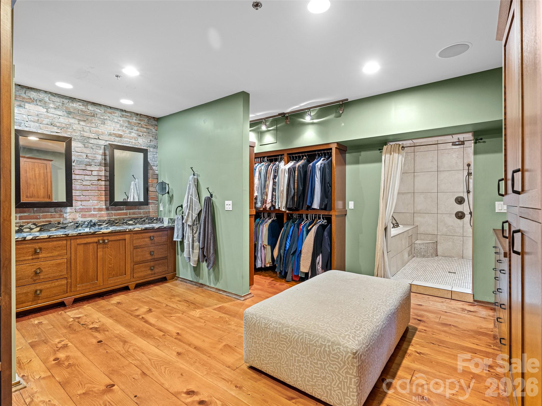 Morrison Condominiums - Residential