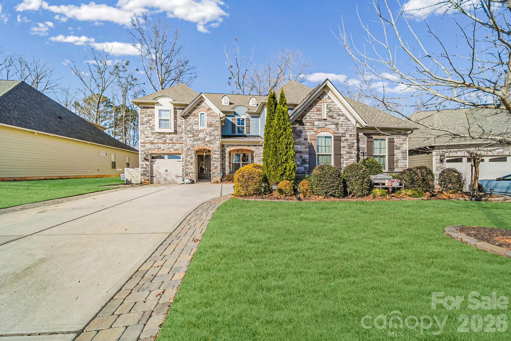 Queensbridge - Residential