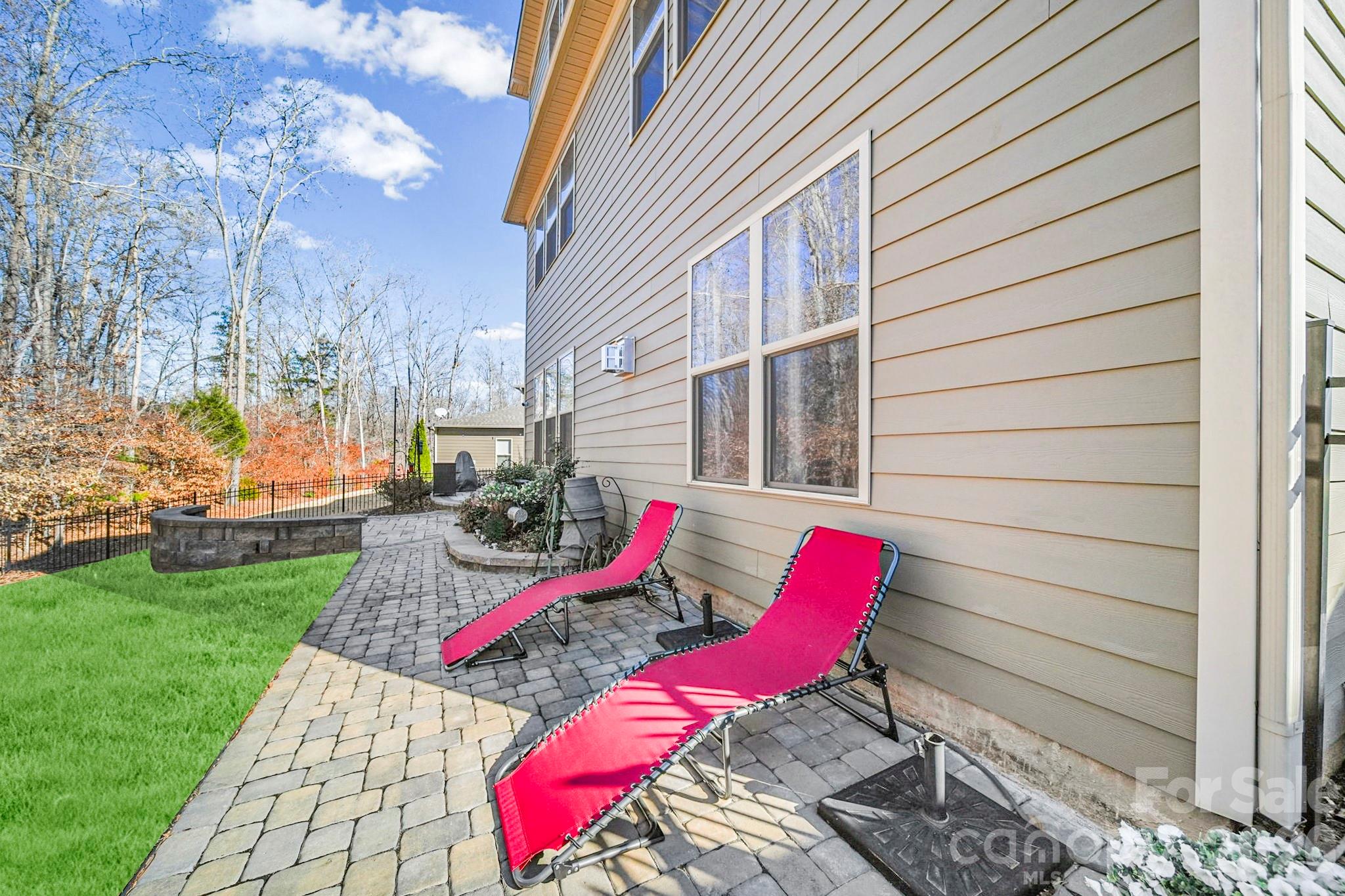 Queensbridge - Residential