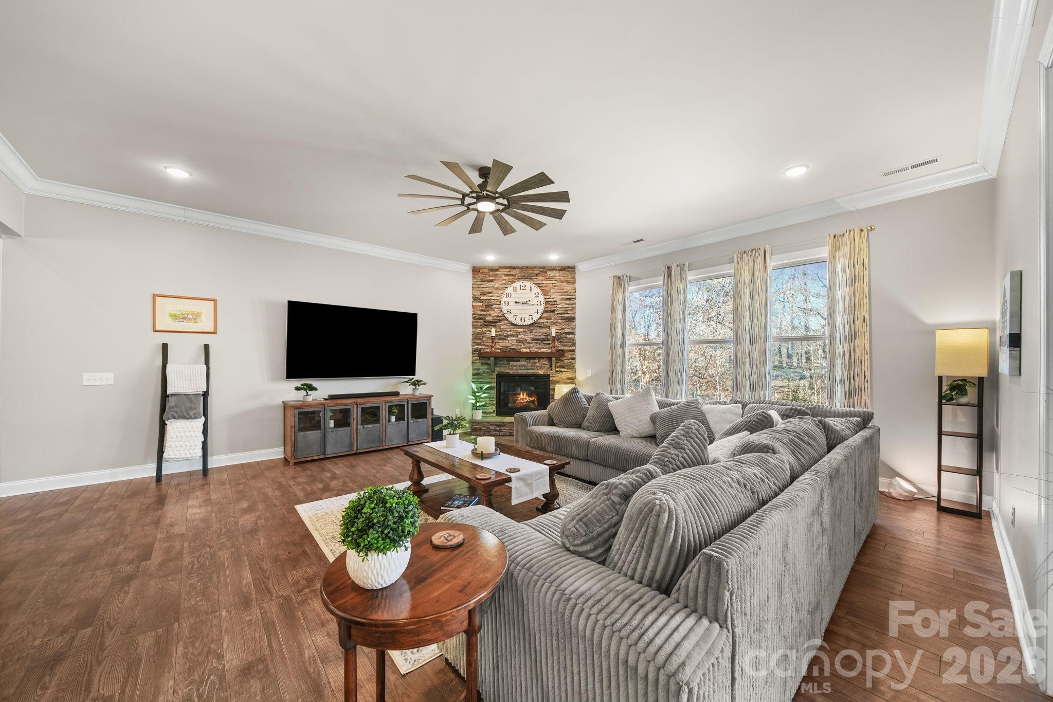 Queensbridge - Residential