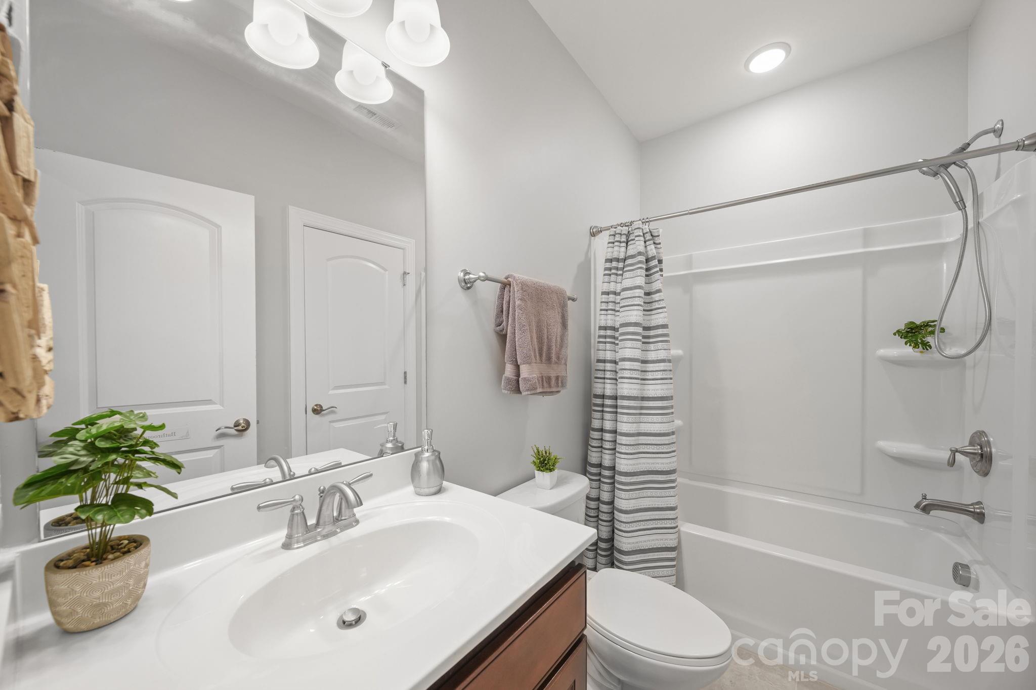 Queensbridge - Residential