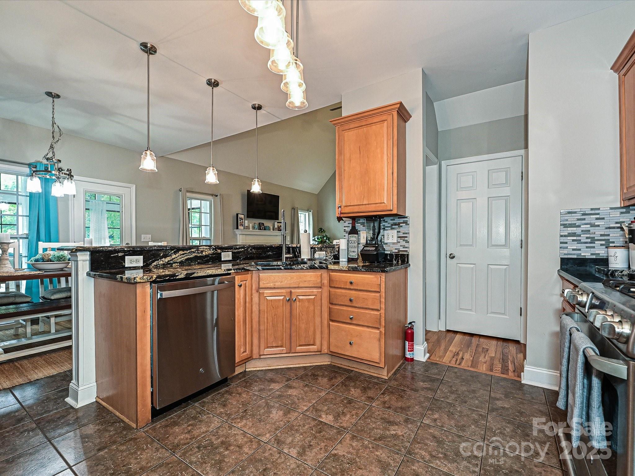 Savannah Way - Residential