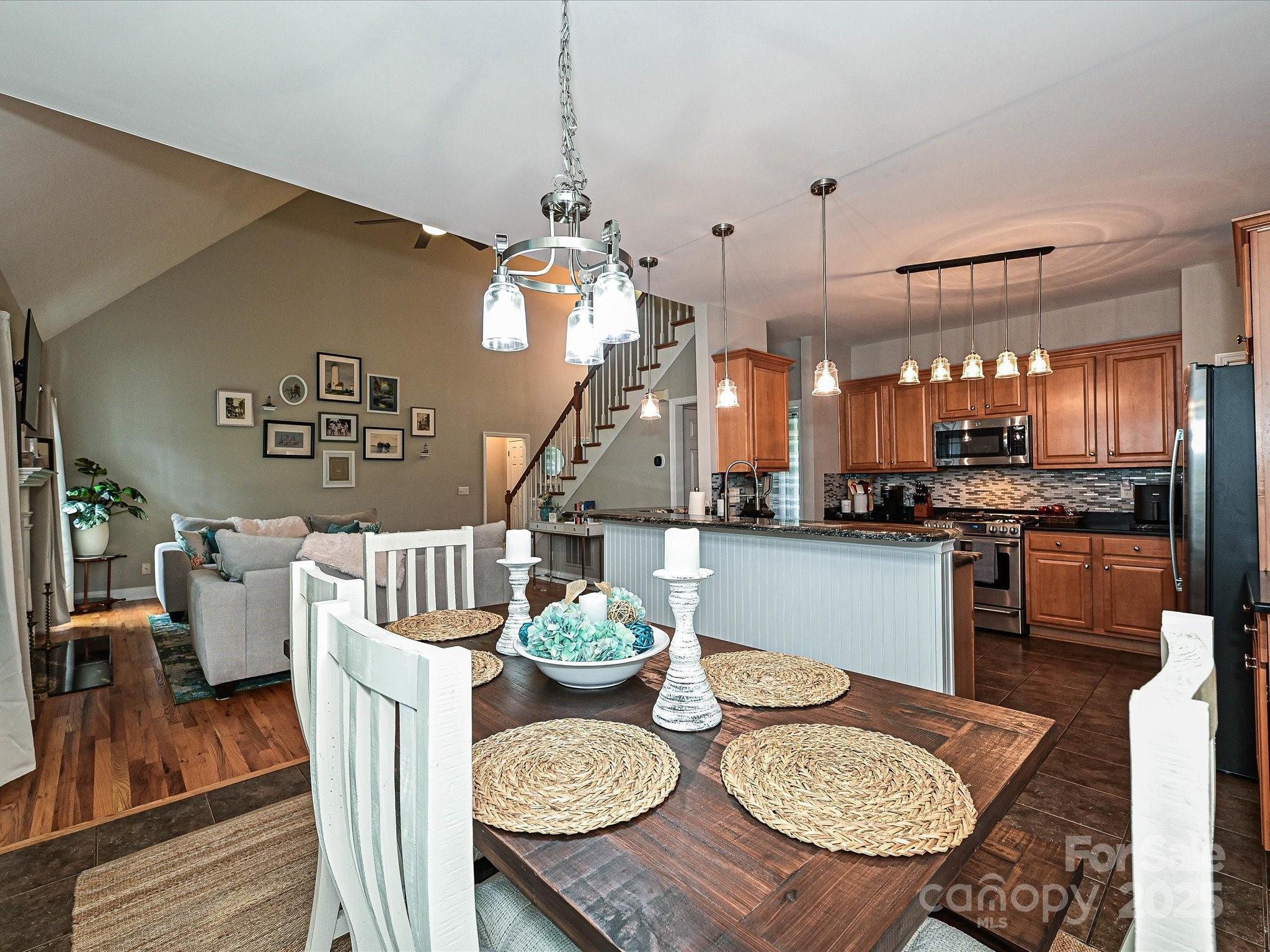 Savannah Way - Residential