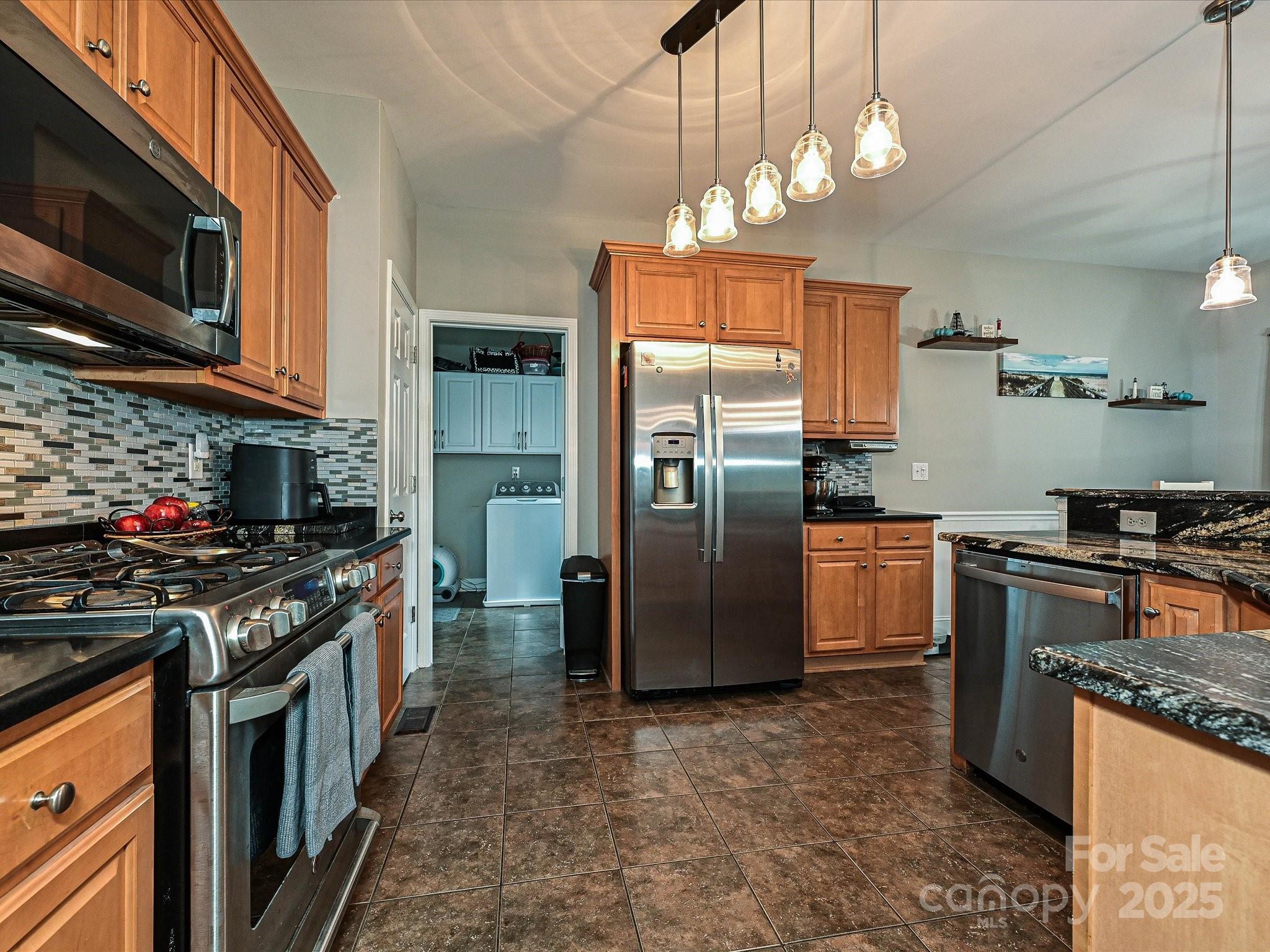 Savannah Way - Residential