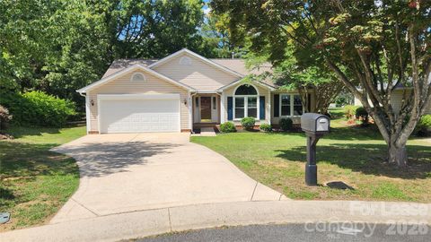Photo of 4161 Peyton Court NW, Concord, NC 28027 (MLS # 4398079)