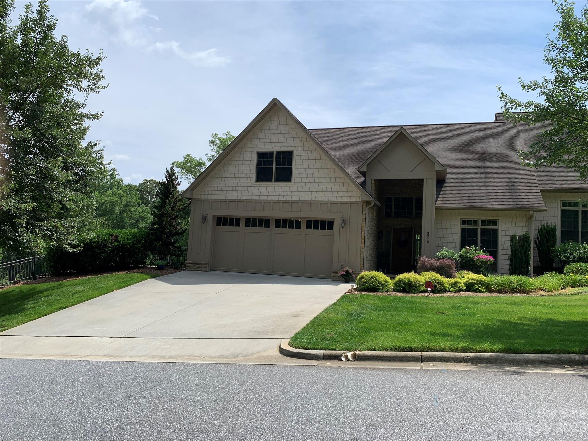 Laurels at Rock Barn - Residential