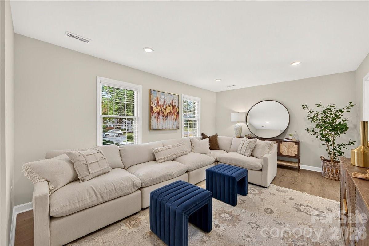 2000 Lawton Bluff Road