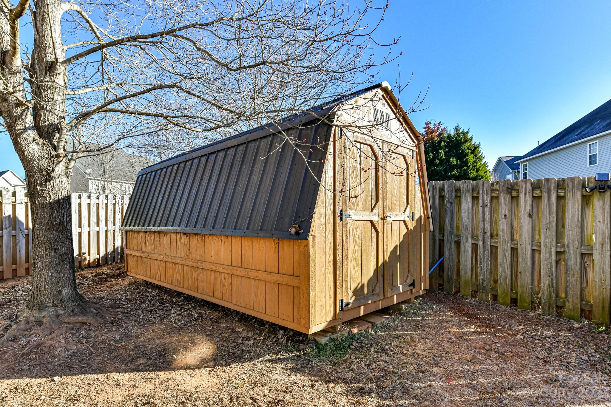 Curtis Pond - Residential