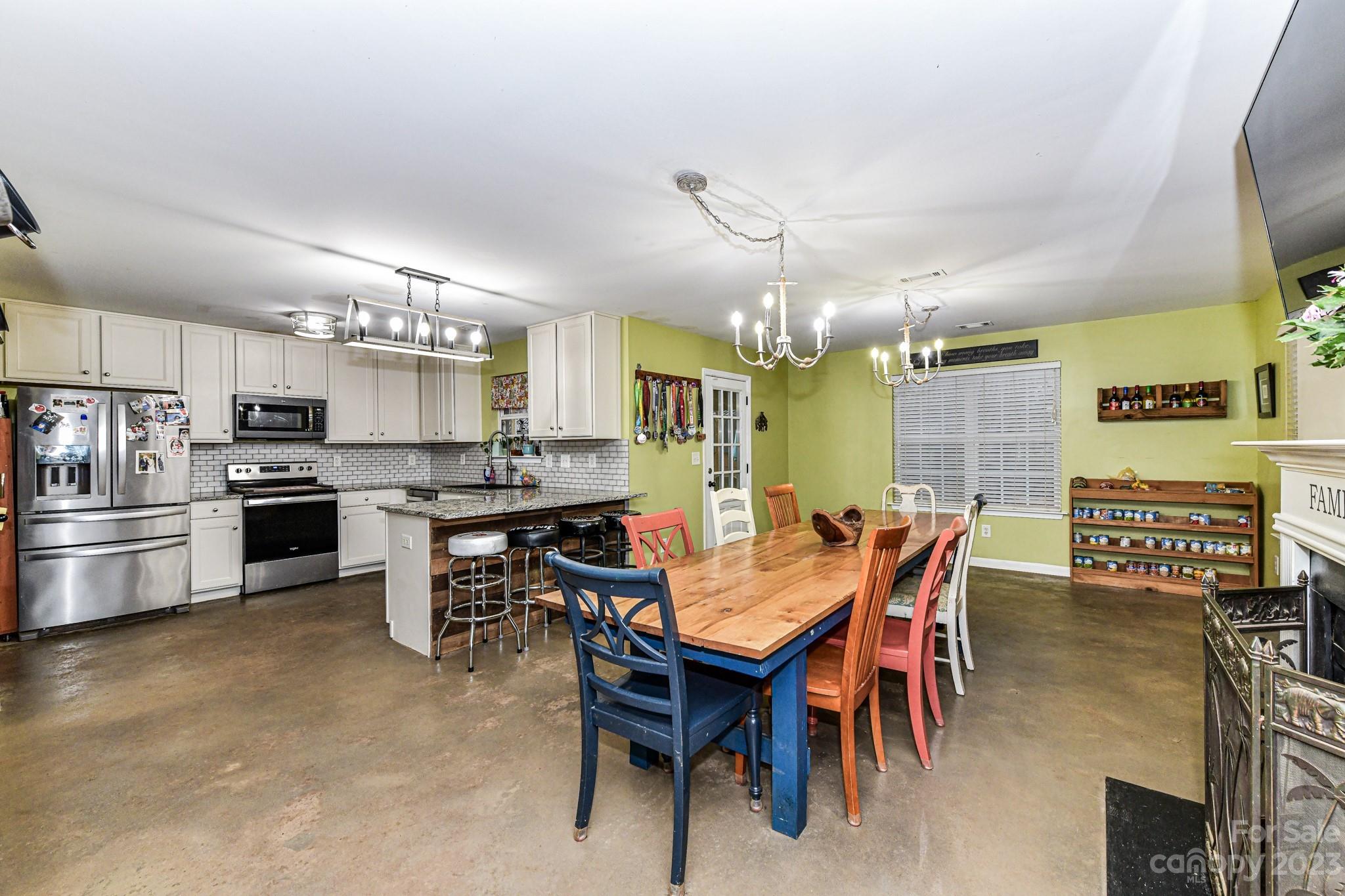 Curtis Pond - Residential