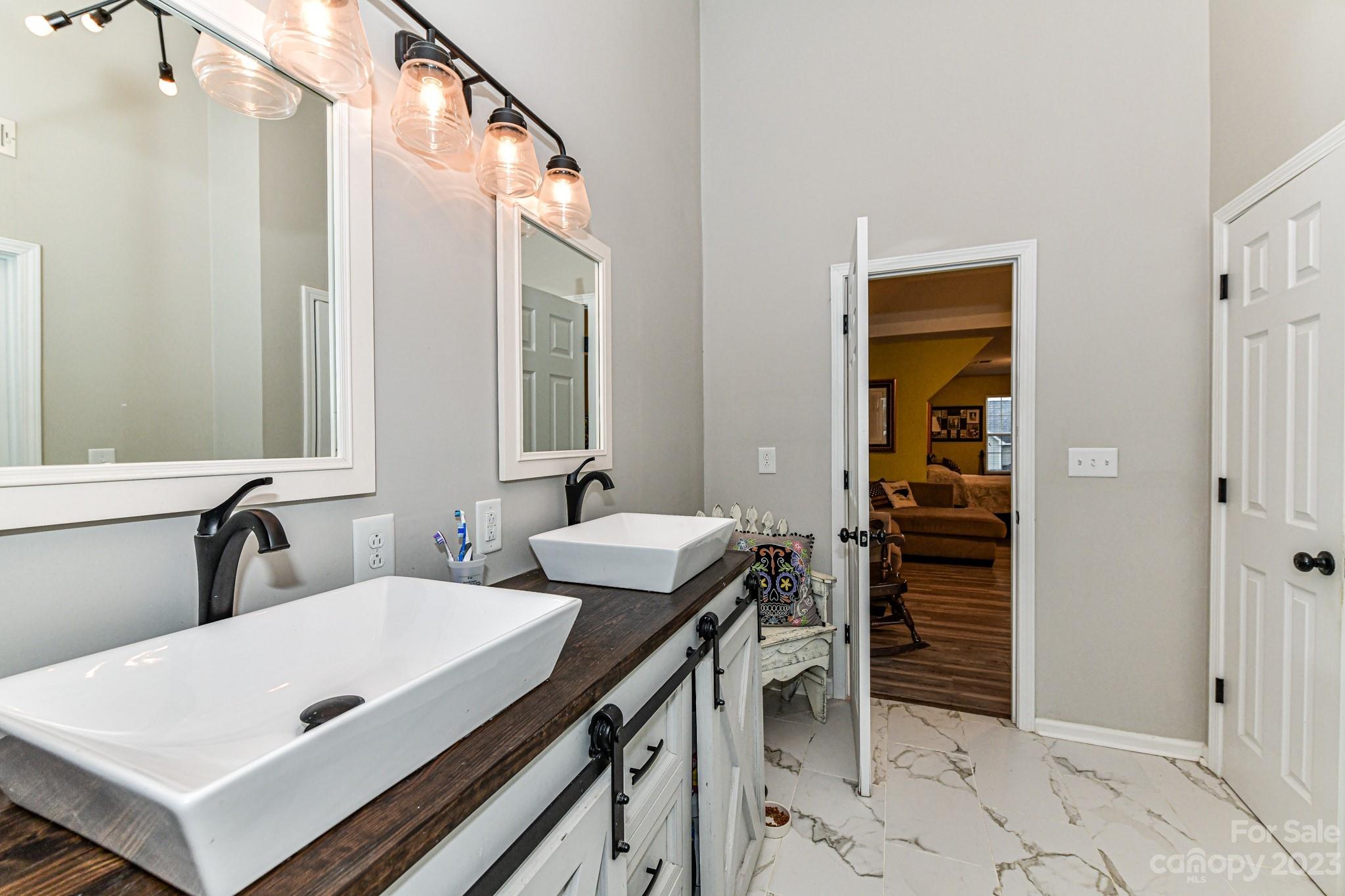 Curtis Pond - Residential