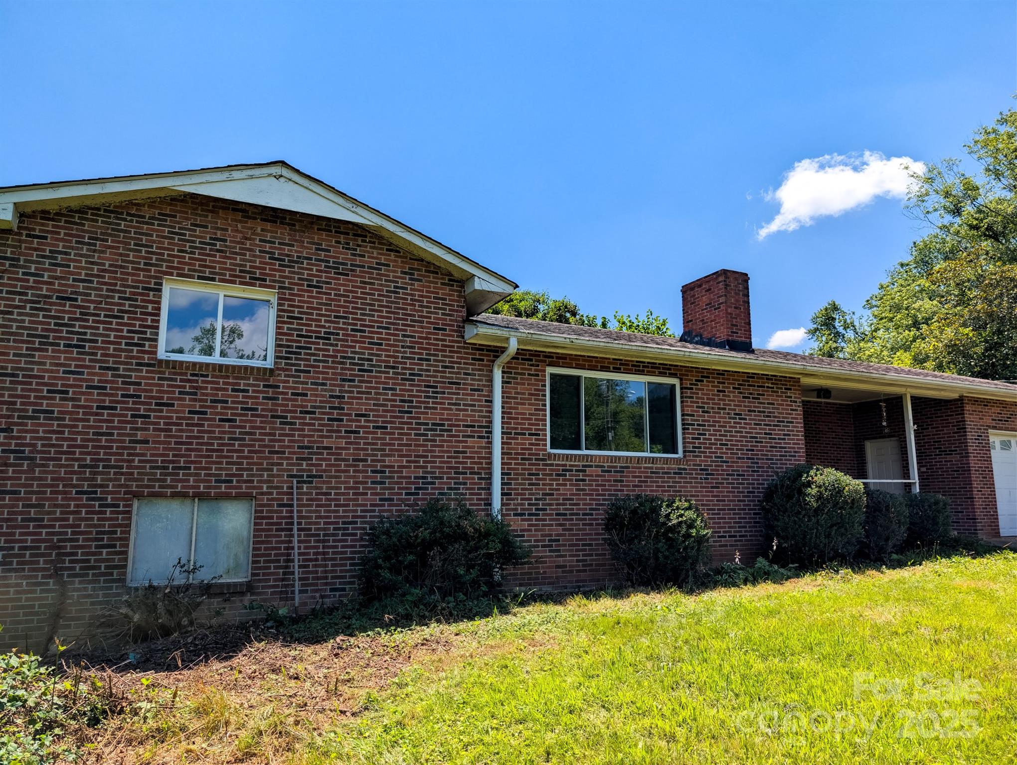 59 Poteat Street