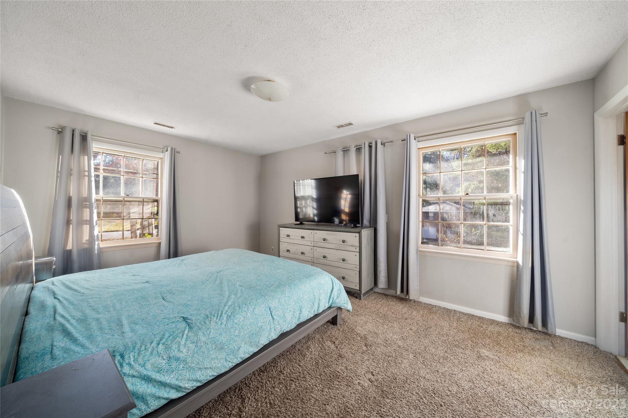 Woodland Hills - Residential