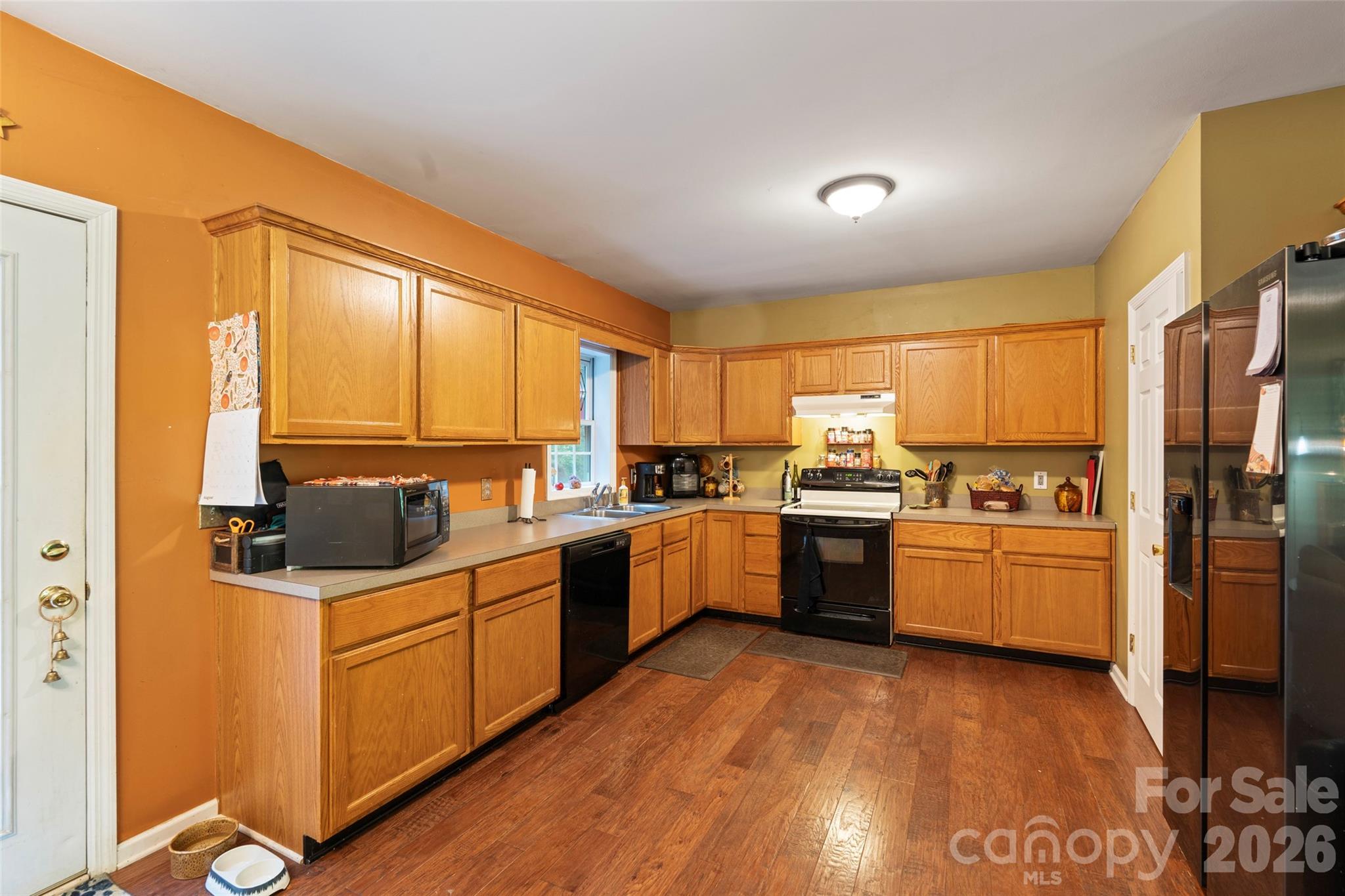 319 Glenn Bridge Road 2-4