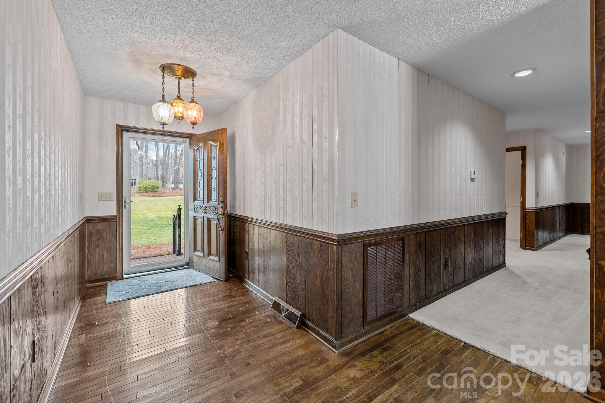 8420 Catawba Cove Drive