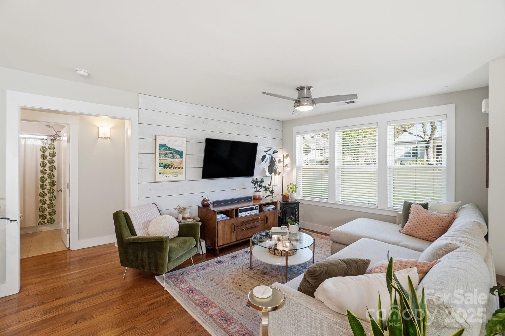 161 N Smallwood Place