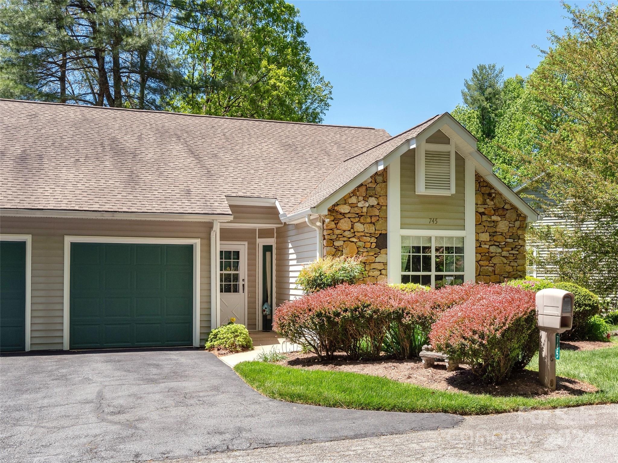 Laurel Park Place - Residential