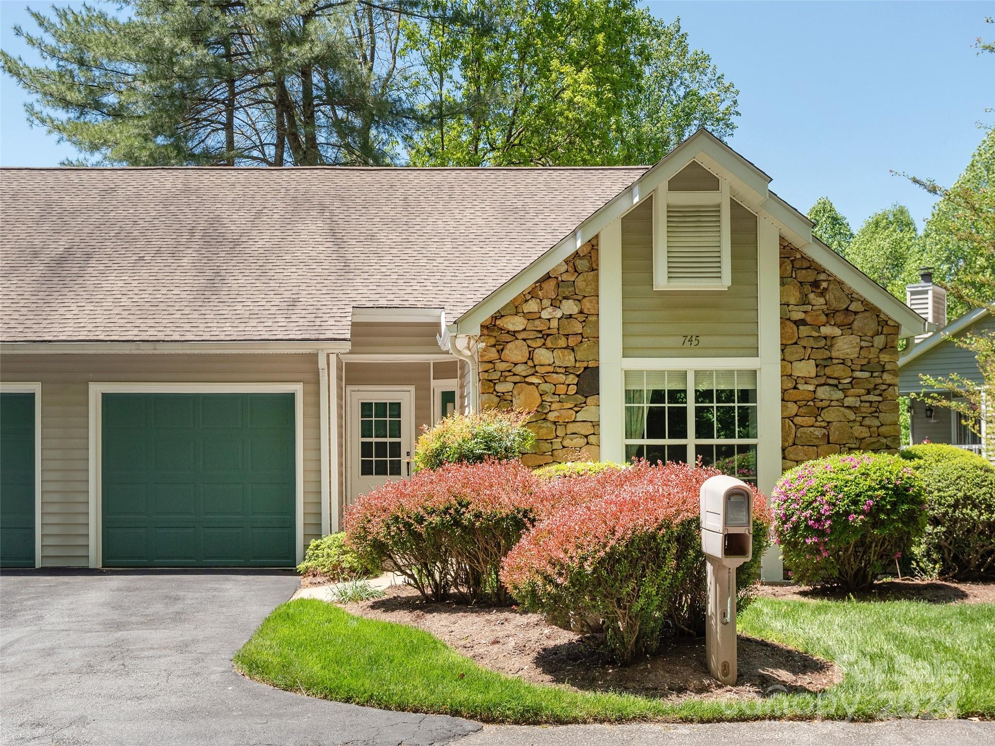 Laurel Park Place - Residential