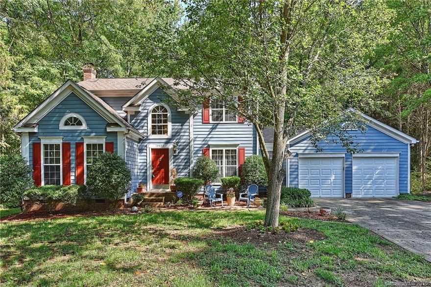 Lovely home in a peaceful setting.  Cul-de-Sac lot with private and wooded yard. Convenient to schools, shopping, 485, and Lake Wylie!  Home features dining room, large family room w/ newer and upgraded carpet & padding,wood-burning f/p, separate den or office, spacious kitchen w/ breakfast room overlooking the deck, perfect for entertaining. Updated kit w/ SS appliances  Neighborhood has low HOA dues with wonderful amenities including walking path, playground and pond. Home Warranty included!