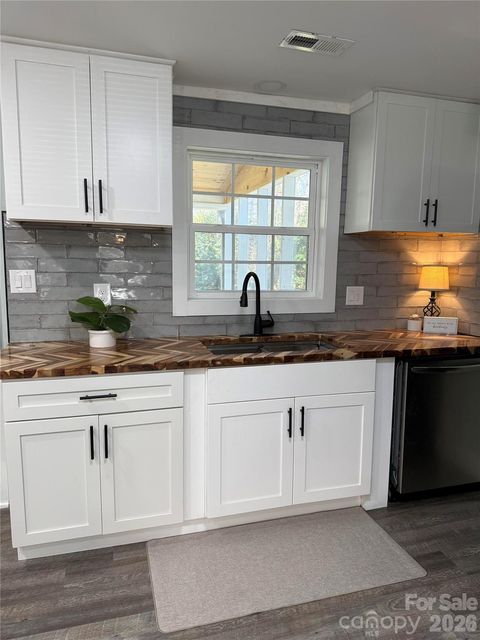 7642 Dallas Cherryville Highway Cherryville NC 28021