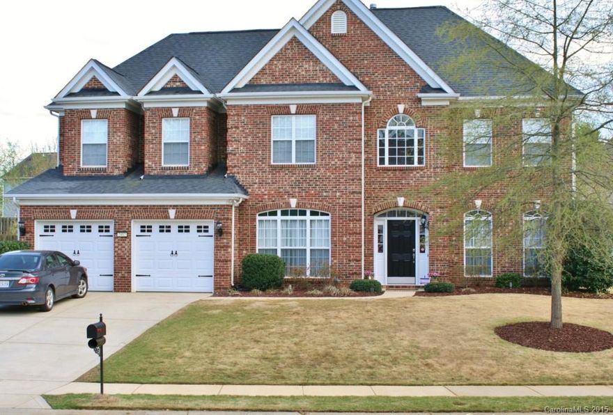 Beautiful house! Kitchen has zodiac quartz countertops, raised maple cabinets. Family room is wired for surround sound. Home has two staircases, hardwood floors in the Foyer, living room, and dining room. Owner’s suite has tray ceiling, dormer windows, jetted garden tub, and walk in closet.