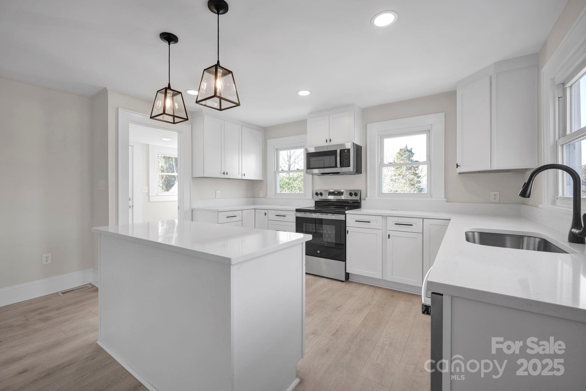 Alexander Heights - Residential