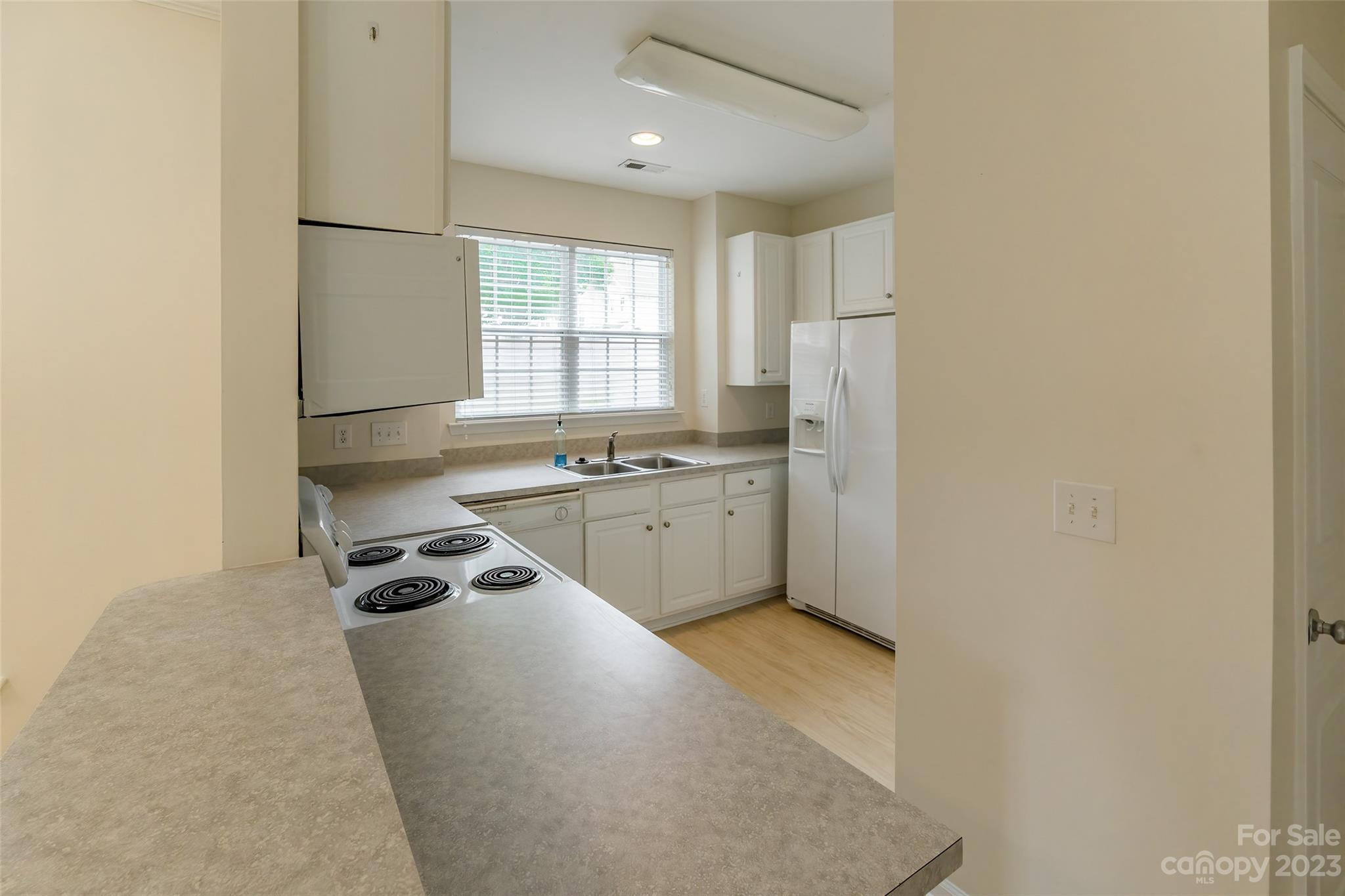 Ridge Pointe - Residential