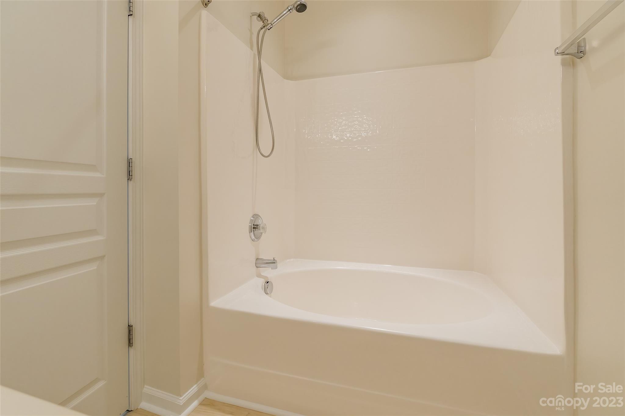 Ridge Pointe - Residential