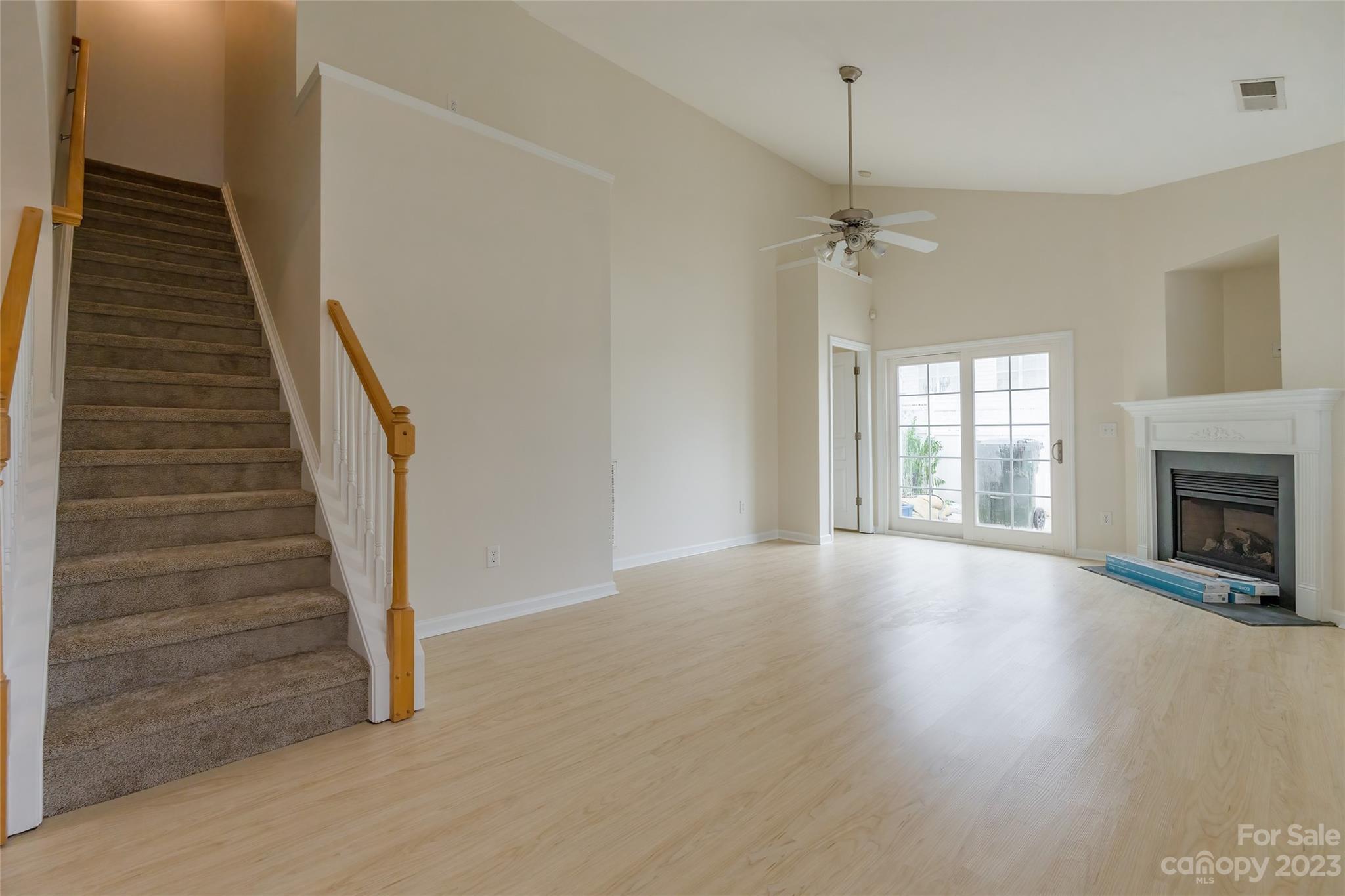 Ridge Pointe - Residential