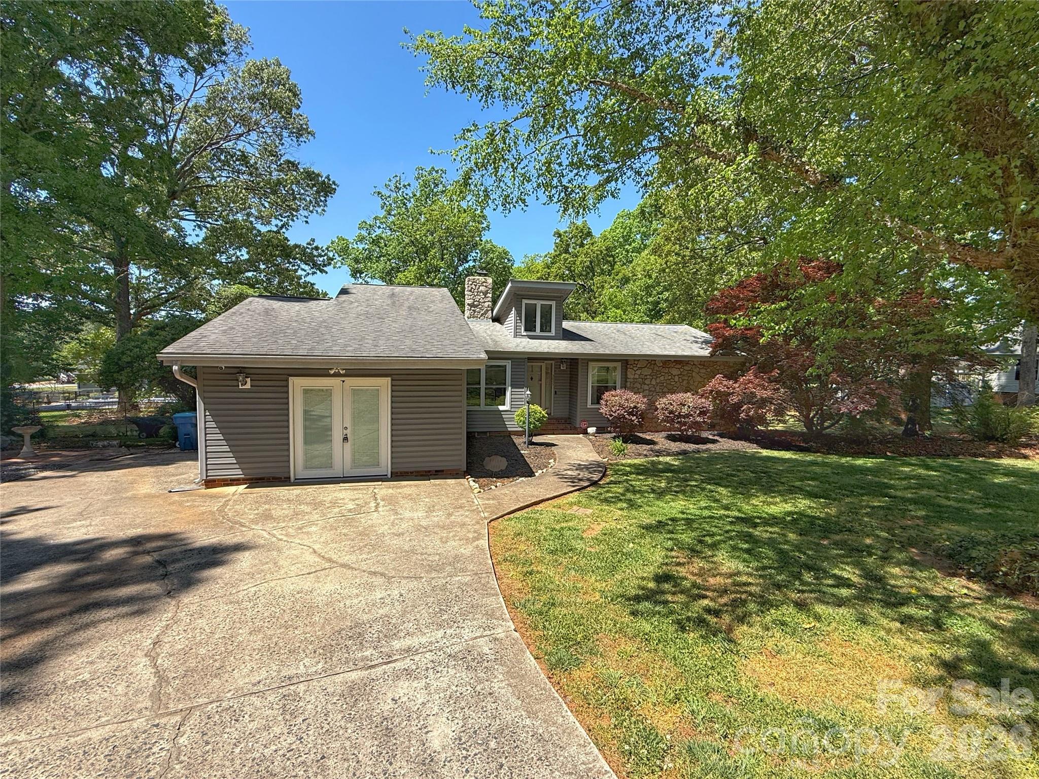 Oakcrest - Residential