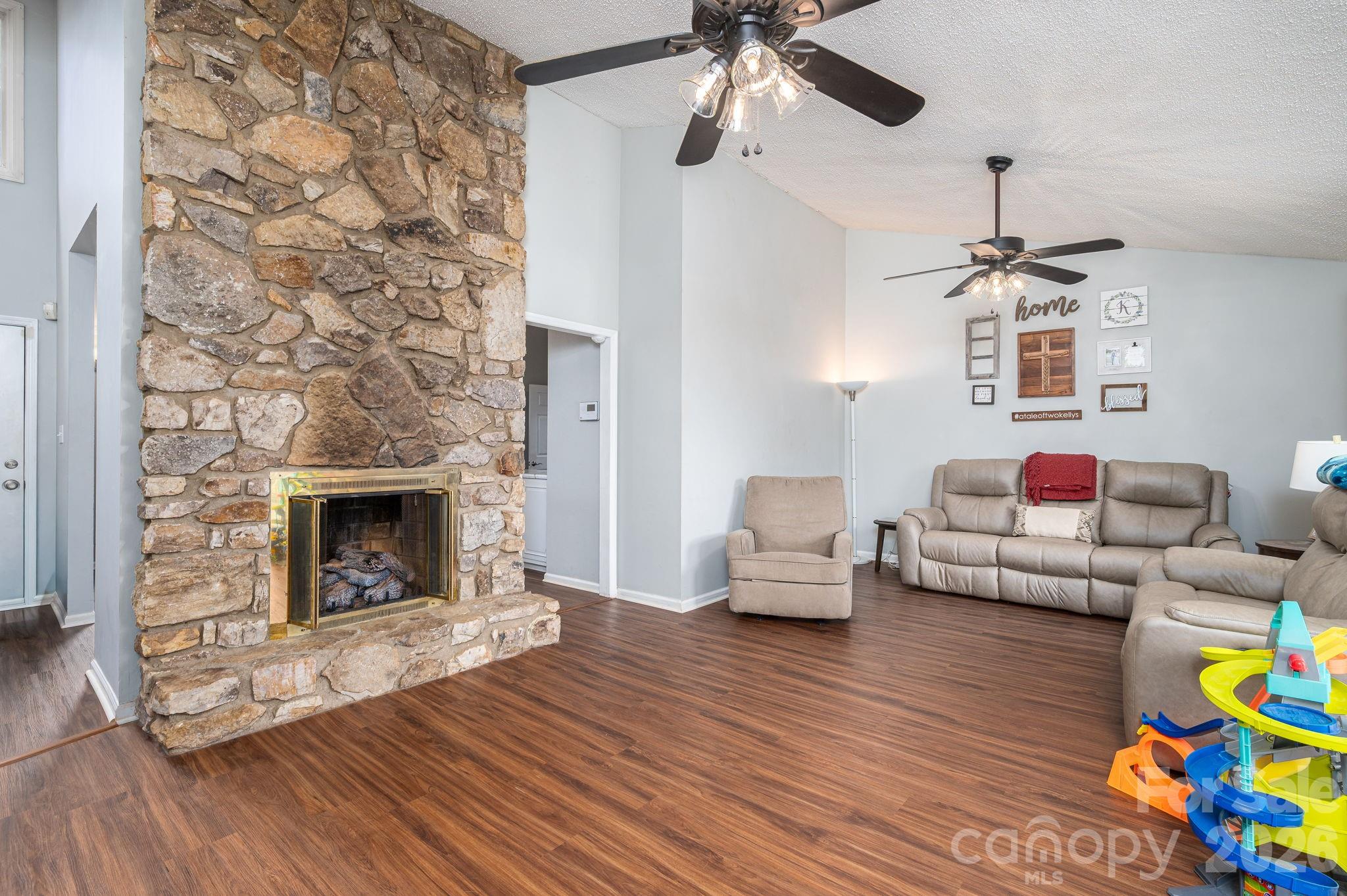 Oakcrest - Residential