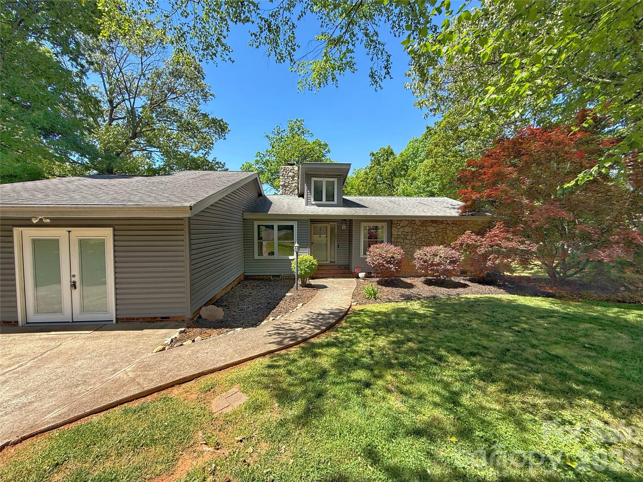 Oakcrest - Residential