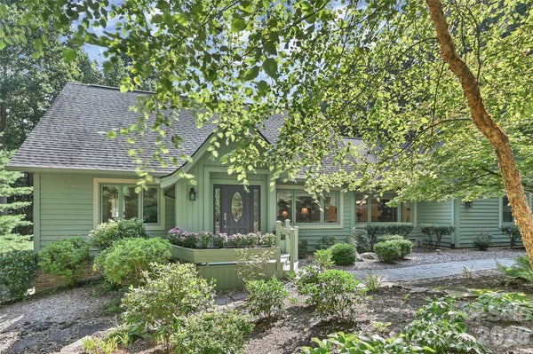 3 RODNEY CT, FLAT ROCK, NC 28731 - Image d875d66be3a54e2ddc7b90df710bf43c/1201257245