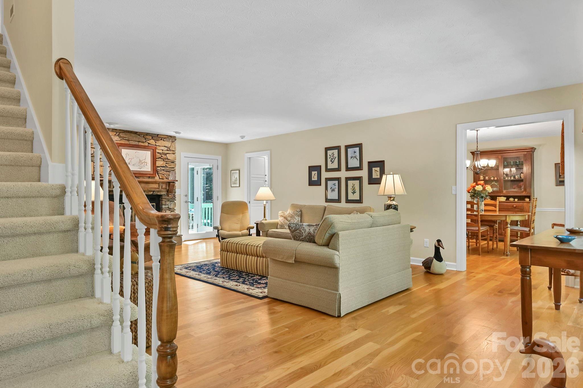 3 Rodney Court