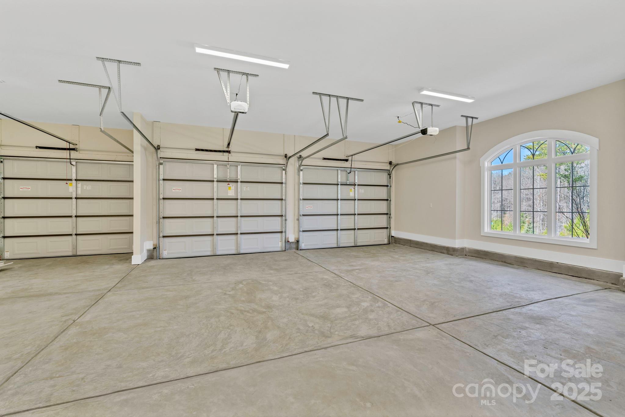 Riverchase Estates - Residential