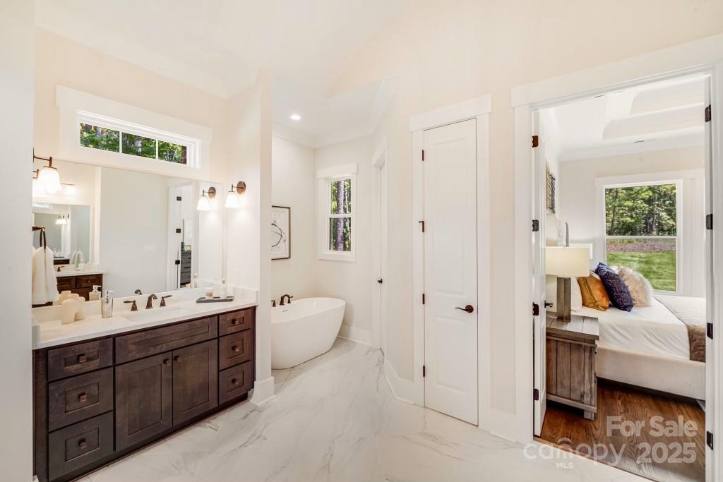 Riverchase Estates - Residential