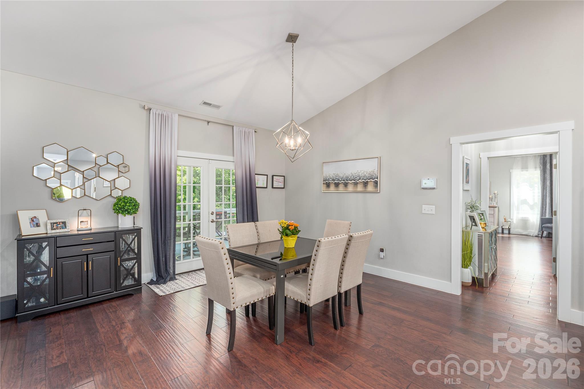 South Creek Cottages - Residential