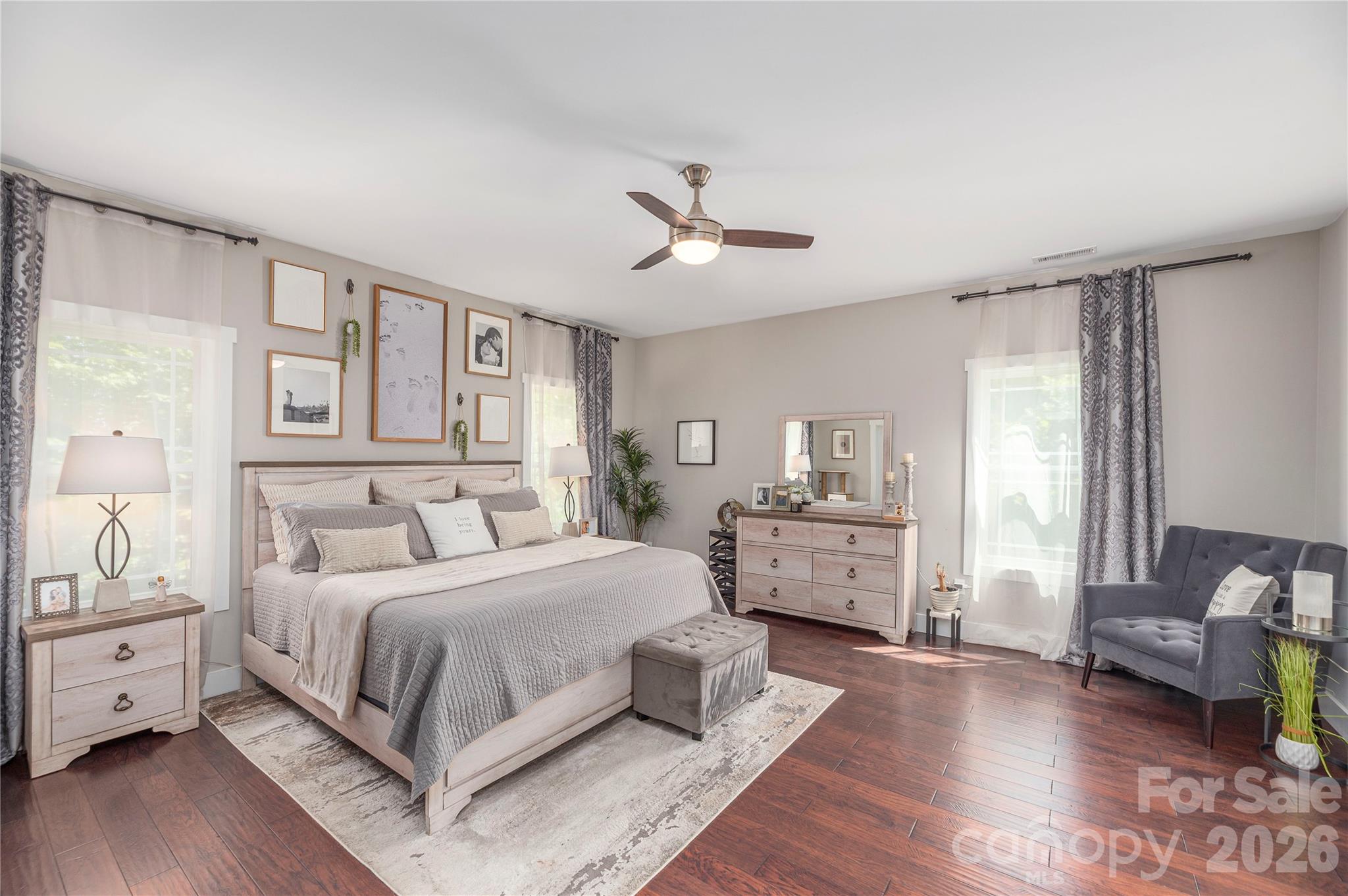 South Creek Cottages - Residential