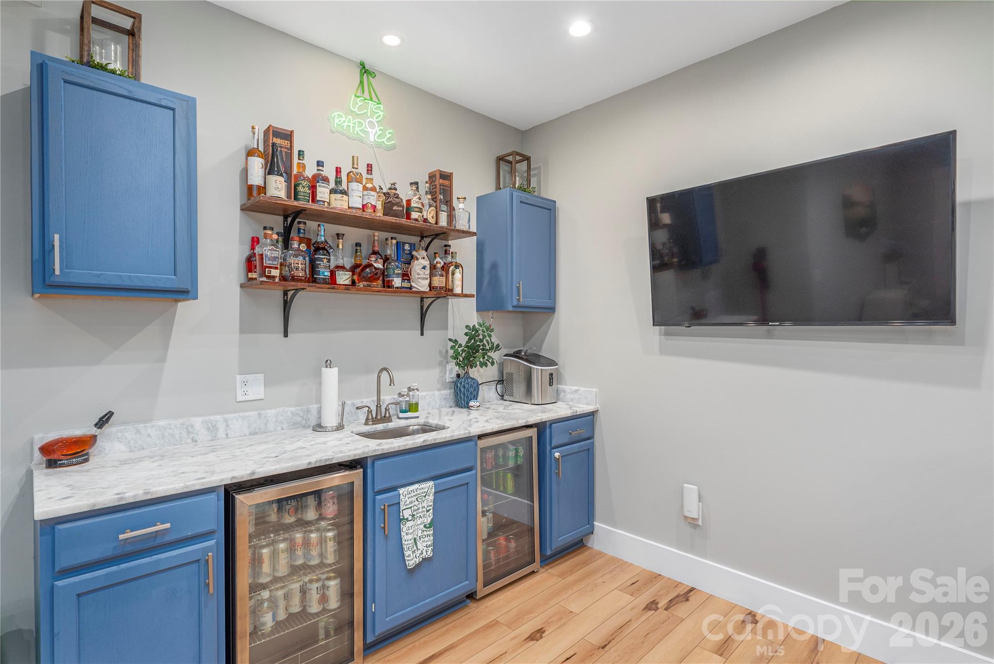 South Creek Cottages - Residential