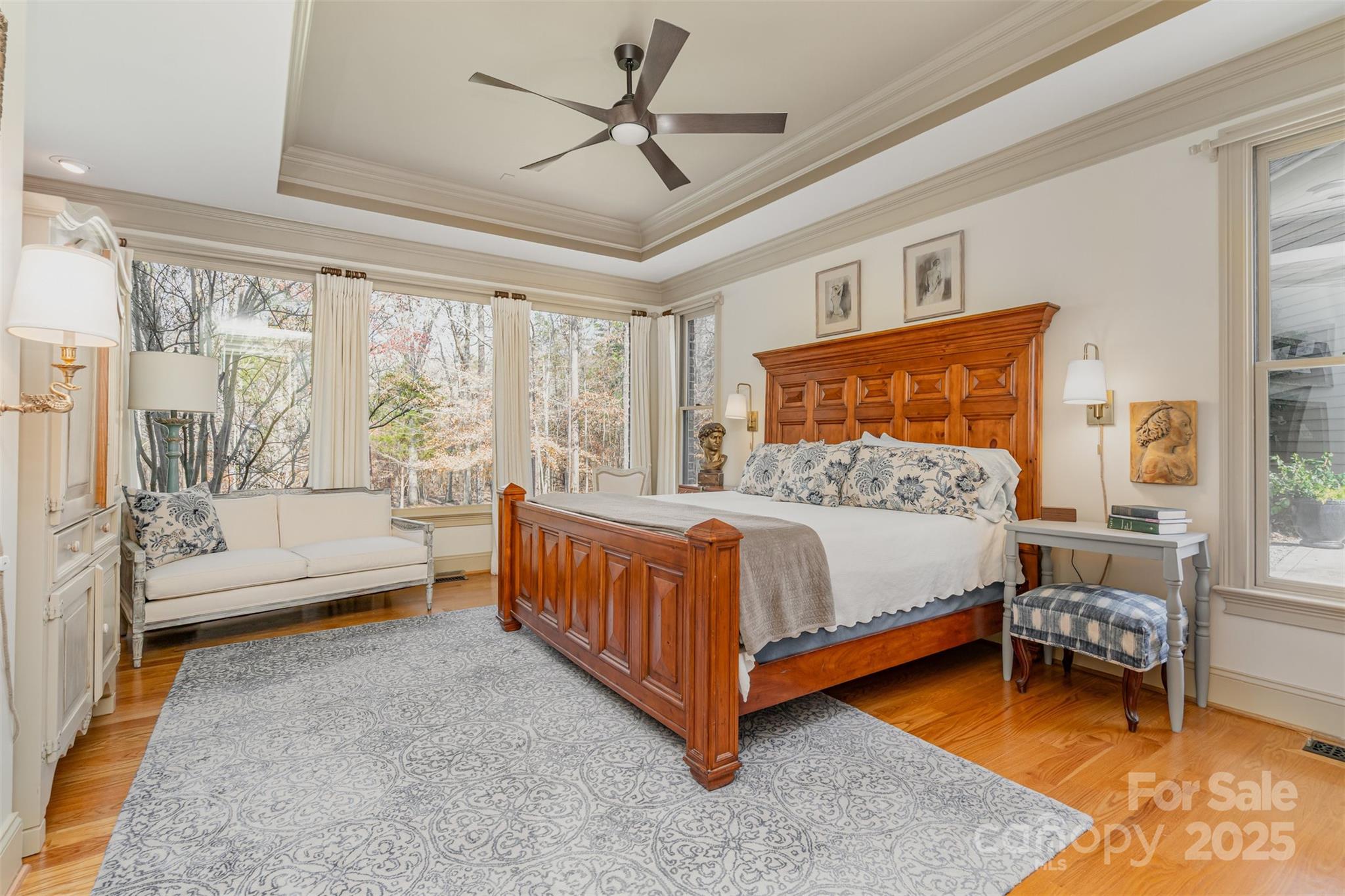 2504 White Thorne Lane