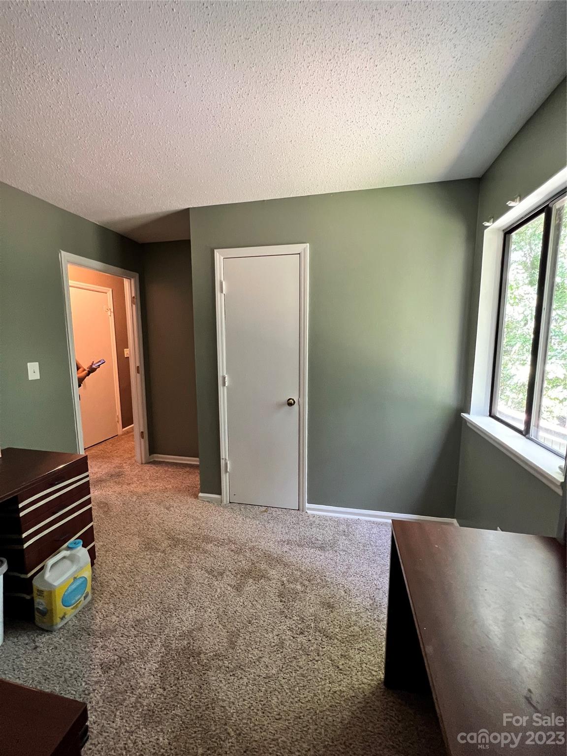 Four Seasons - Residential