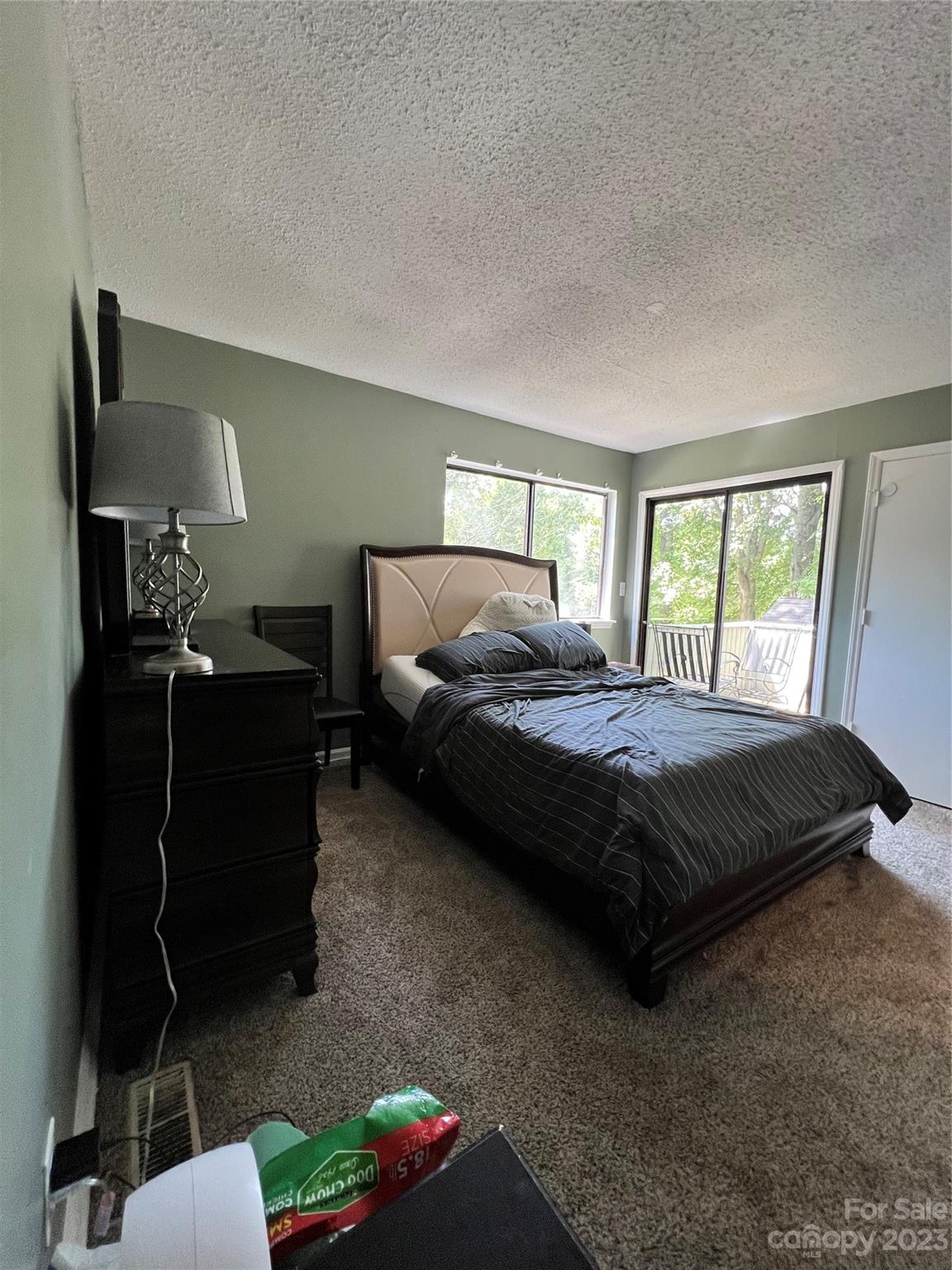 Four Seasons - Residential