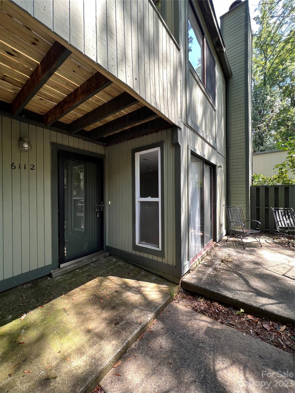 Four Seasons - Residential