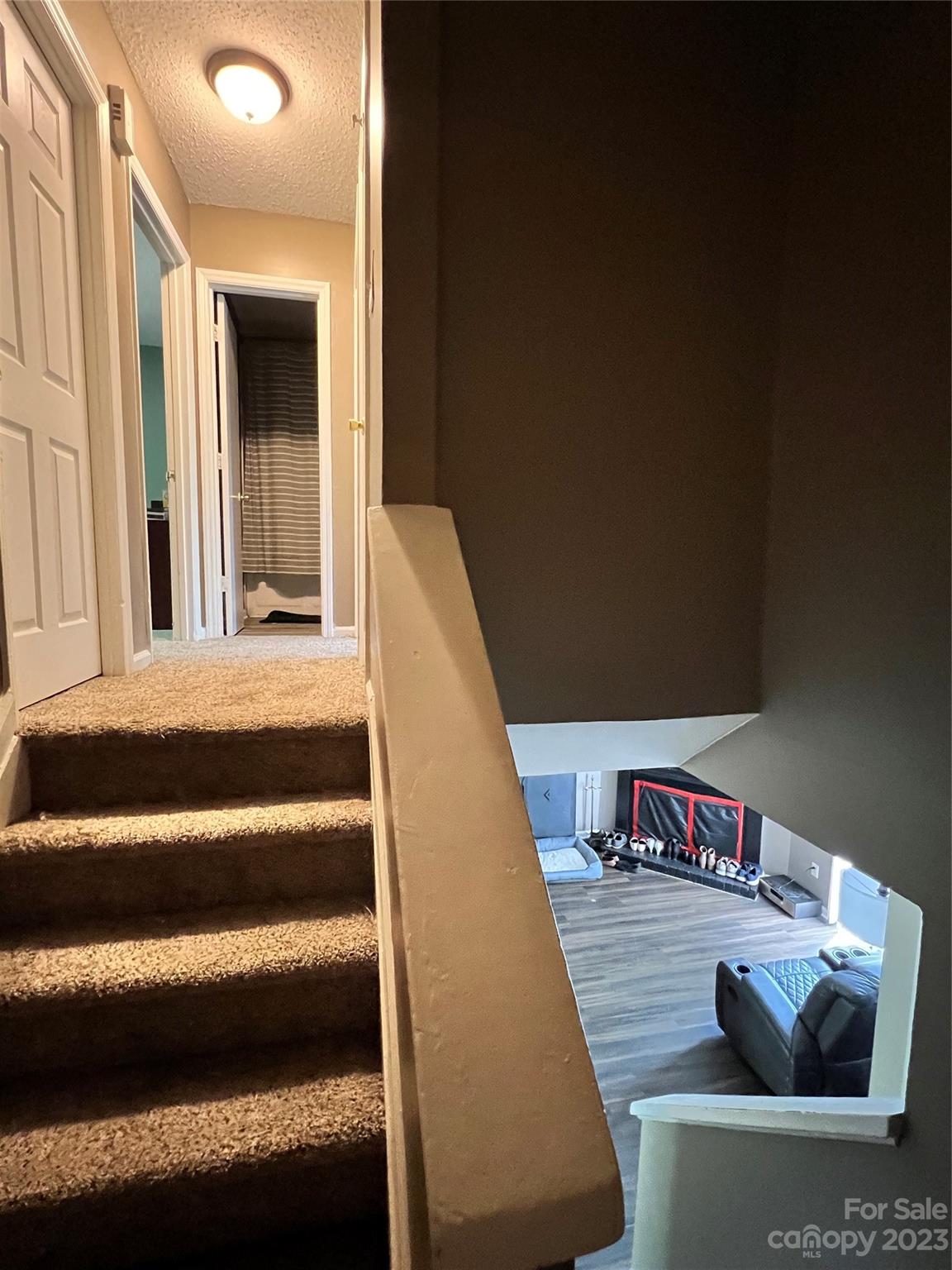 Four Seasons - Residential